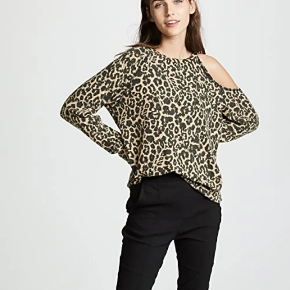 NEW LNA Leopard Cold shoulder Top Shirt size S - Picture 2 of 10